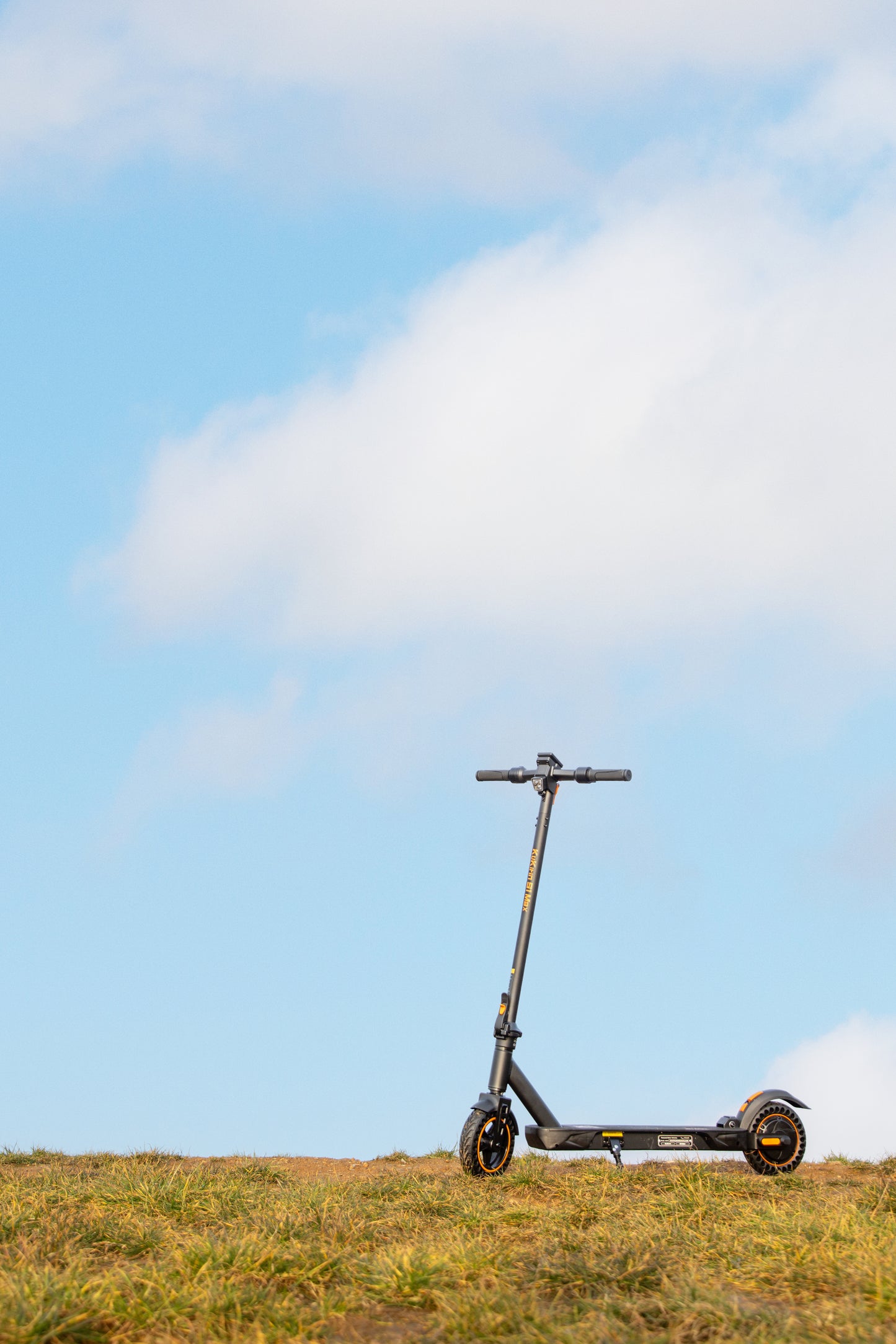 KuKirin S1 Max Electric Scooter – 350W Motor, 30 km/h Max Speed, 39 km Long Range, 10.4Ah Battery, Foldable & Lightweight E-Scooter for Adults