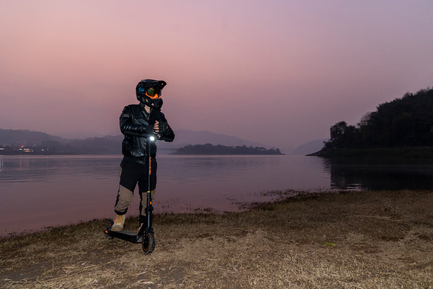 KuKirin S1 Max Electric Scooter – 350W Motor, 30 km/h Max Speed, 39 km Long Range, 10.4Ah Battery, Foldable & Lightweight E-Scooter for Adults
